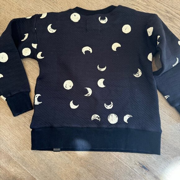 Omami Mini Kids Black Sweatshirt With Moon Print Design US6/Euro 114-130 - Picture 6 of 7